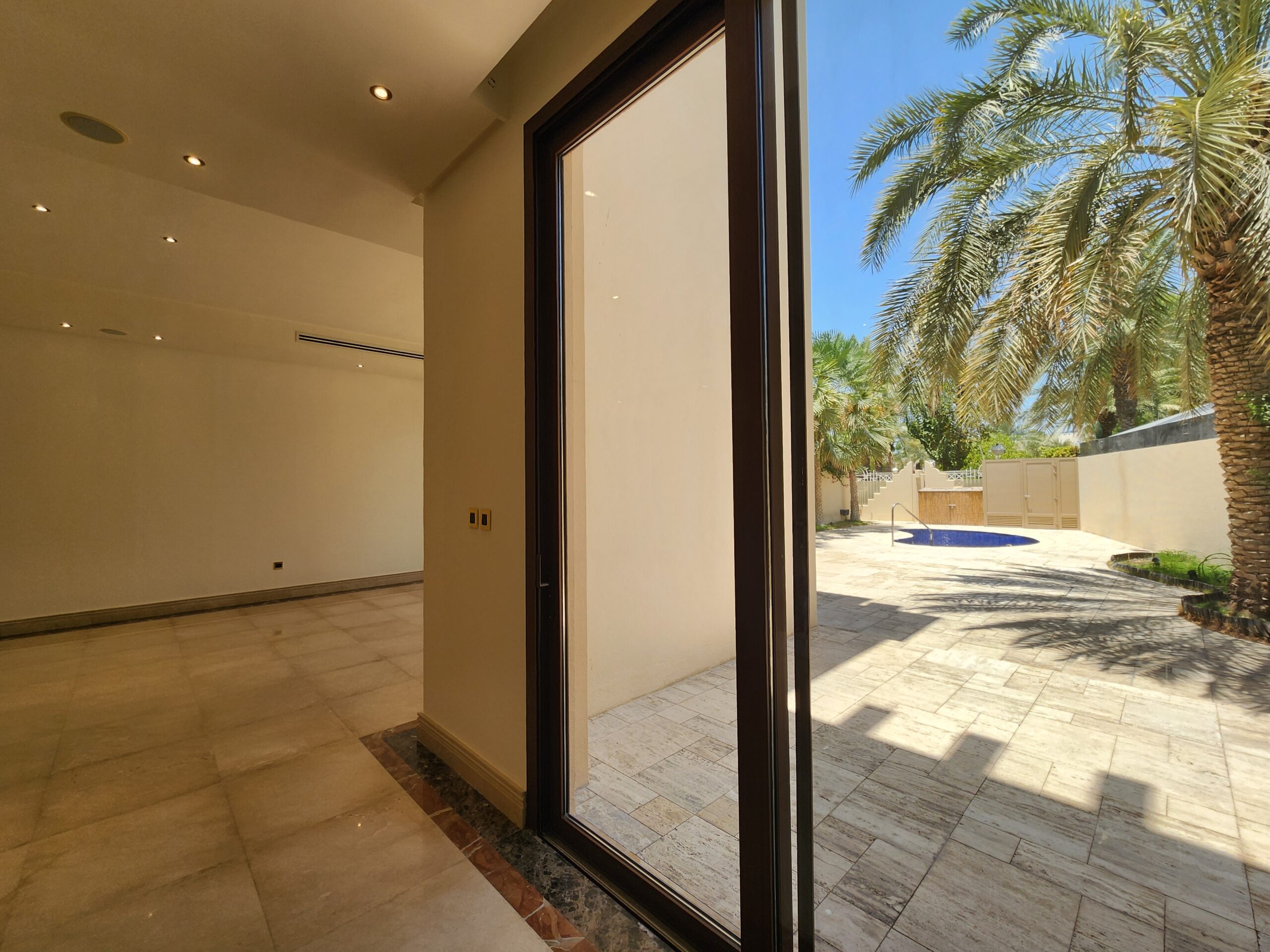 PRIVATE POOL | FULLY RENOVATED VILLA | 4 BEDROOM+M